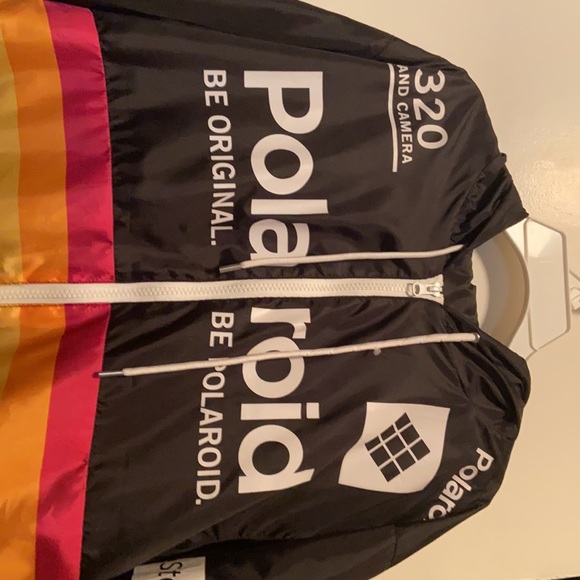 COPY - polaroid wind breaker - Picture 2 of 3